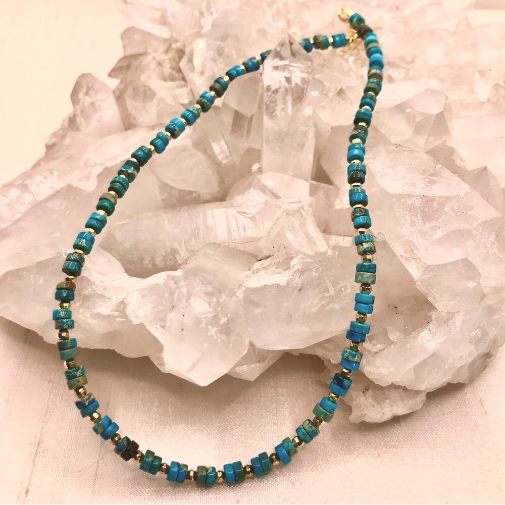 ✨Turquoise and Gold Neclace✨ - Picture 2 of 4